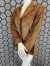 Charger l&#39;image dans la galerie, Blazer Léopard Versace taille 40
