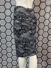 Charger l&#39;image dans la galerie, Jupe Kenzo à décors d’oiseaux taille 40
