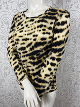 Charger l&#39;image dans la galerie, Haut Max Mara taille 38
