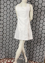 Charger l&#39;image dans la galerie, Robe blanche Courrèges taille 36
