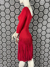 Charger l&#39;image dans la galerie, Robe Alaïa framboise taille 36

