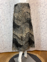 Charger l&#39;image dans la galerie, Jupe longue Pak Paris taille 36
