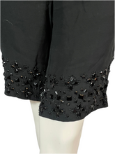 Charger l&#39;image dans la galerie, Bermuda Red Valentino brodé de perles taille 38
