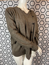 Charger l&#39;image dans la galerie, Pull Lemaire taille 38
