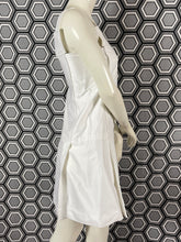 Charger l&#39;image dans la galerie, Robe blanche Courrèges taille 36
