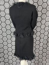 Charger l'image dans la galerie, Tailleur Moschino Cheap and chic taille 38
