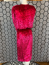 Charger l&#39;image dans la galerie, Jupe en velours Yves Saint Laurent rive gauche taille 44
