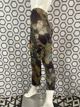 Charger l&#39;image dans la galerie, Pantalon imprimé Pleats Please Issey Miyake
