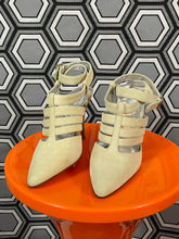 Charger l&#39;image dans la galerie, Escarpins vintage Thierry Mugler pointure 36
