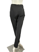 Charger l&#39;image dans la galerie, Pantalon noir Prada taille 34
