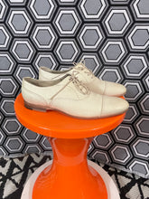 Charger l&#39;image dans la galerie, Paire de chaussures Paul Smith pointure 36
