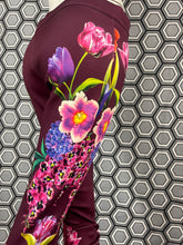 Charger l&#39;image dans la galerie, Incroyable pantalon strass Gai Mattiolo taille 38
