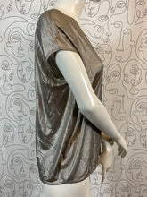 Charger l&#39;image dans la galerie, Haut en lamé Jil Sander taille 38
