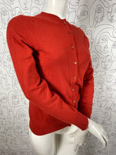 Charger l&#39;image dans la galerie, Gilet Hawico cachemire taille 38
