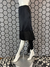 Charger l&#39;image dans la galerie, Jupe asymétrique Céline taille 38
