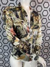 Charger l&#39;image dans la galerie, Incroyable chemise Roberto Cavalli taille 38
