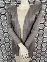Charger l&#39;image dans la galerie, Veste Pleats Please Issey Miyake
