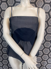 Charger l'image dans la galerie, Top Emporio Armani taille 40
