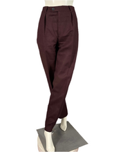 Charger l'image dans la galerie, Pantalon à pinces vintage Thierry Mugler lie de vin taille 42
