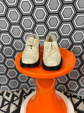 Charger l&#39;image dans la galerie, Paire de chaussures Robert Clergerie pointure 36
