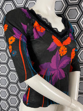 Charger l&#39;image dans la galerie, Haut Dolce &amp; Gabbana fleurs taille 36
