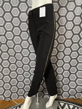Charger l'image dans la galerie, Superbe pantalon Céline neuf avec étiquette taille 36
