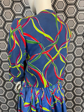 Charger l'image dans la galerie, Superbe veste rare Yves Saint Laurent rive gauche taille 38
