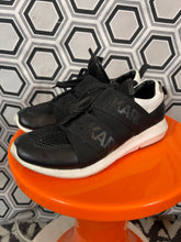 Charger l&#39;image dans la galerie, Sneakers Karl Lagerfeld pointure 37
