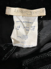 Charger l&#39;image dans la galerie, Manteau en velours Armand Ventilo taille 40
