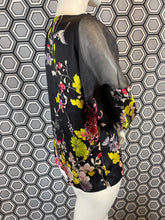 Charger l&#39;image dans la galerie, Haut Jean Paul Gaultier taille 38
