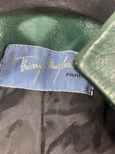 Charger l'image dans la galerie, Veste vintage en cuir Thierry Mugler taille 38
