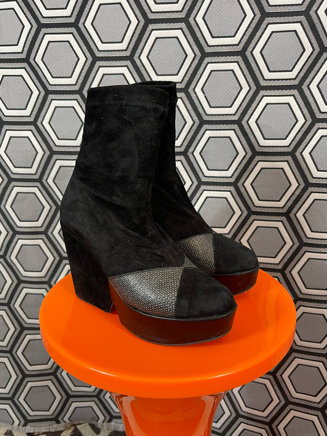 Paire de bottines en daim Robert Clergerie pointure 37