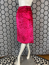 Charger l&#39;image dans la galerie, Jupe en velours Yves Saint Laurent rive gauche taille 44
