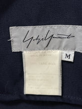 Charger l'image dans la galerie, Veste bleu marine à capuche Yohji Yamamoto taille 38

