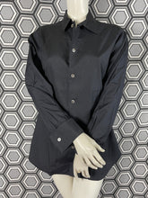 Charger l&#39;image dans la galerie, Chemise noire Yohji Yamamoto taille 40
