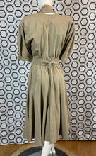 Charger l'image dans la galerie, Robe Thierry Mugler taille 38
