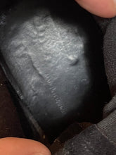 Charger l&#39;image dans la galerie, Paire de bottines en daim Robert Clergerie pointure 37
