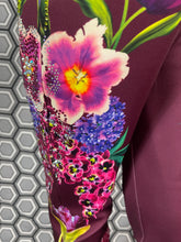 Charger l&#39;image dans la galerie, Incroyable pantalon strass Gai Mattiolo taille 38
