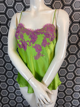 Charger l'image dans la galerie, Top en soie Marjolaine taille 40
