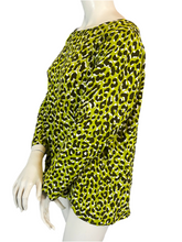 Charger l'image dans la galerie, Superbe blouse léopard Yves Saint Laurent rive gauche taille 42
