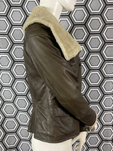 Charger l'image dans la galerie, Veste cuir peau retournée Paul Smith taille 36

