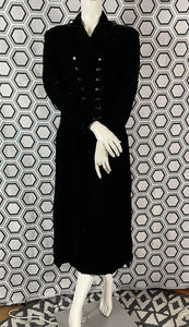 Manteau en velours Armand Ventilo taille 40