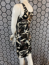 Charger l'image dans la galerie, Superbe robe à sequins Blacktie Oleg Cassini taille 38
