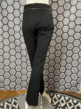 Charger l'image dans la galerie, Superbe pantalon Gucci taille 34
