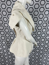 Charger l'image dans la galerie, Veste emblématique Alexander McQueen taille 40
