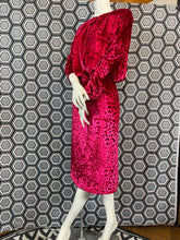 Charger l&#39;image dans la galerie, Jupe en velours Yves Saint Laurent rive gauche taille 44
