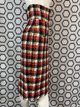 Charger l'image dans la galerie, Superbe jupe taille haute Chanel taille 40
