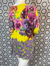 Charger l&#39;image dans la galerie, Haut Versace jeans couture taille 40
