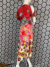 Charger l'image dans la galerie, Superbe robe Christian Lacroix taille 38
