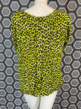 Charger l'image dans la galerie, Superbe blouse léopard Yves Saint Laurent rive gauche taille 42
